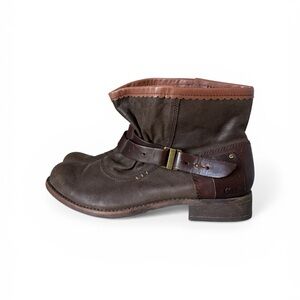 CAT Caterpillar women's Rita Strap Ankle boots  Size 8.5